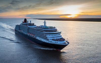 Cunards Queen Victoria eröffnet Kreuzfahrtsaison 2019 in Hamburg