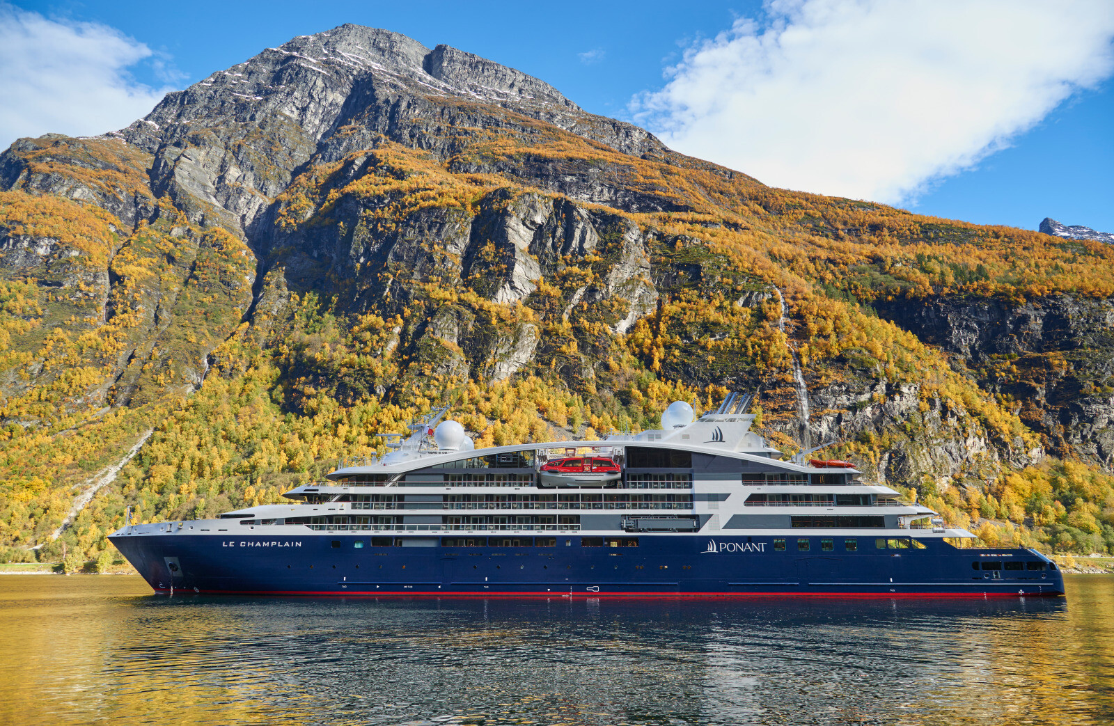 Willkommen in der Flotte von PONANT, Le Champlain! Hamburg Cruise Net