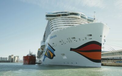 Premiere in Barcelona: Mit AIDAnova wird erstmals ein Kreuzfahrtschiff im Mittelmeer mit emissionsarmem Flüssigerdgas (LNG) betankt