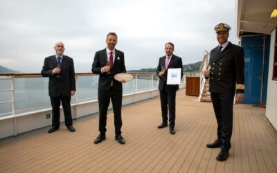 Hapag-Lloyd Cruises übernimmt HANSEATIC spirit in Norwegen