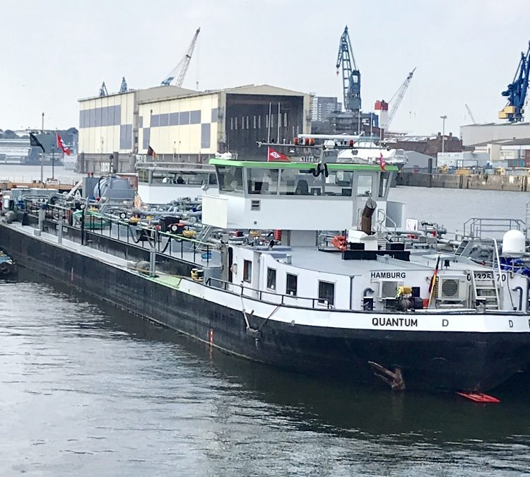 Jongen GmbH verstärkt Reinigungsspektrum und erweitert Flotte im Hamburger Hafen um ein weiteres Doppelhüllenschiff
